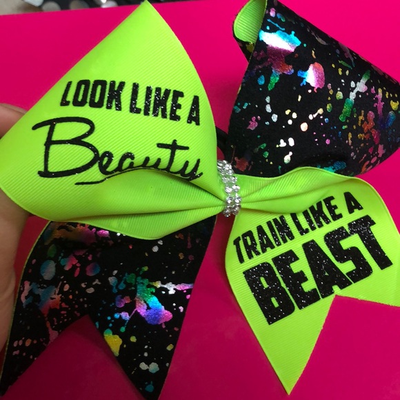 Cheer bow - Picture 2 of 2